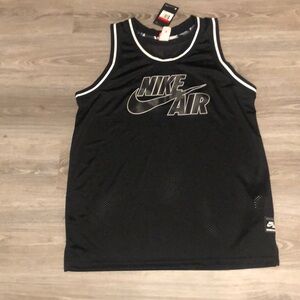 NWT Men’s Nike Jersey